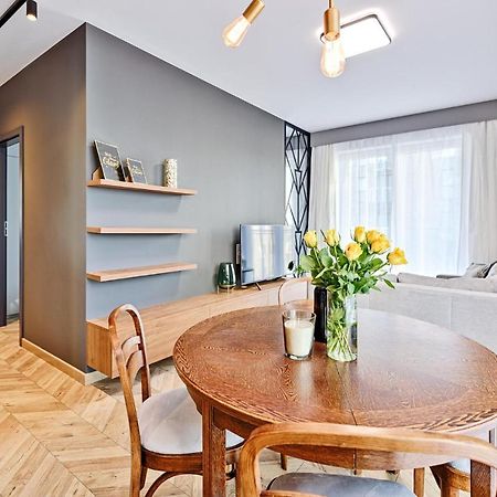 Aparthouse Fabryczna วูดช์ ภายนอก รูปภาพ