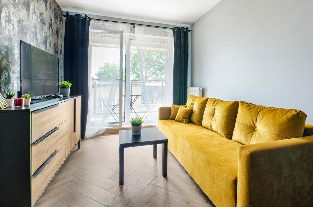 Aparthouse Fabryczna วูดช์ ภายนอก รูปภาพ